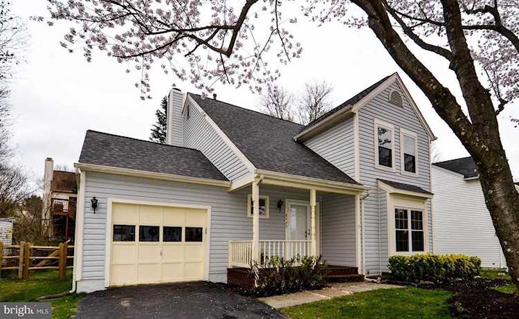 8420 Tea Rose Dr Gaithersburg, MD 20879 | MLS ® MDMC701994 Photo 1