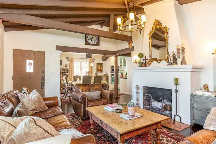 212 Avenida Rosa San Clemente, CA 92672
