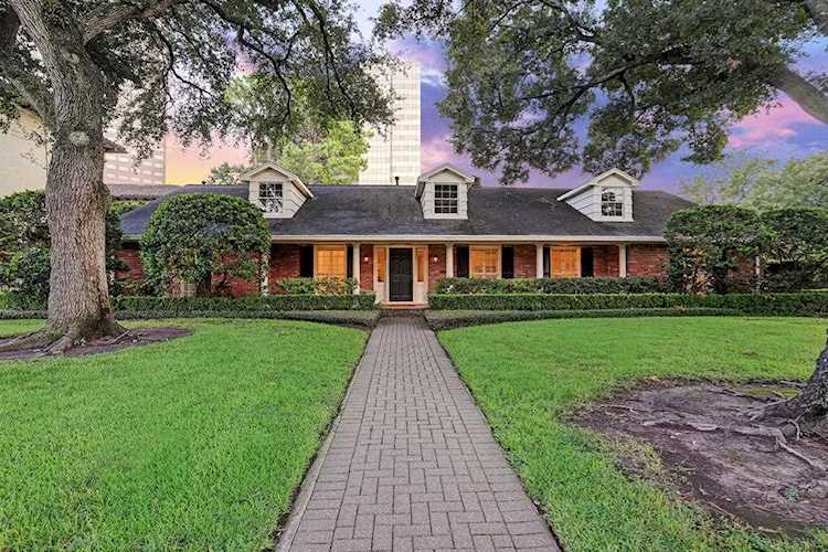 5589 Cedar Creek Dr Houston, TX 77056