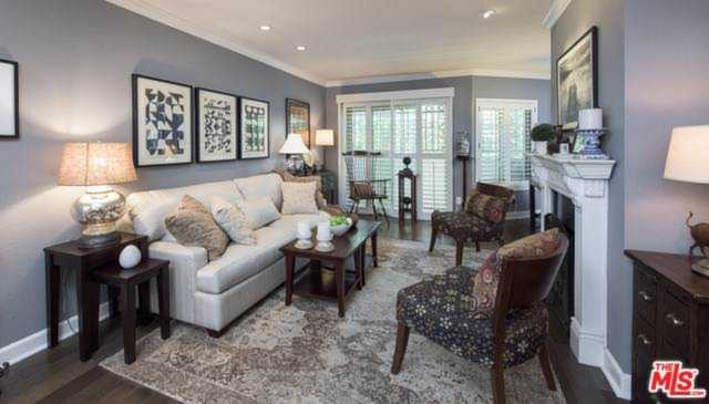141 S Clark Drive #225 West Hollywood, CA 90048