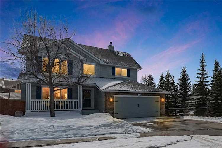 5 Crystal Shores Lane Okotoks, AB T1S 1X9