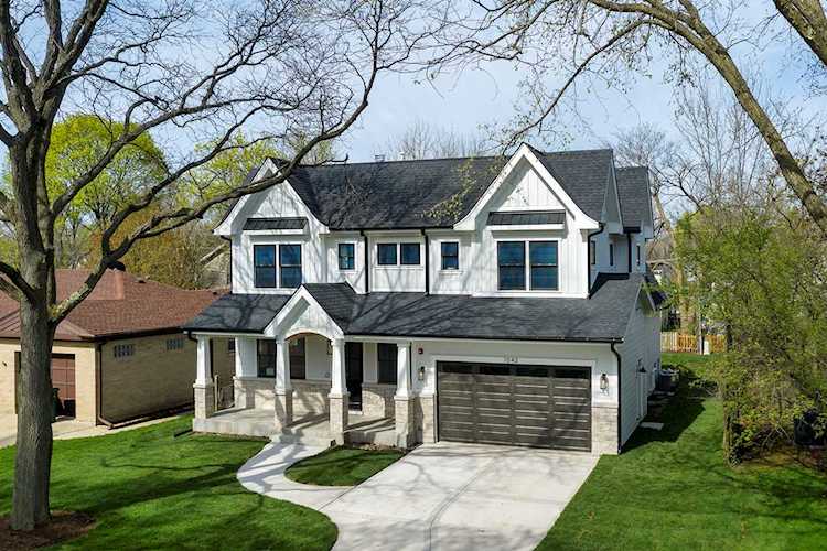 1042 Butternut Ln Northbrook, IL 60062