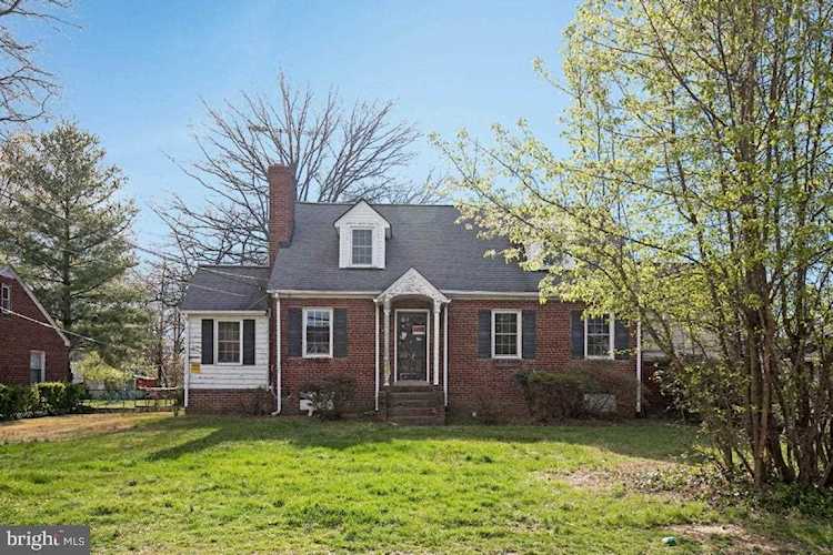 3437 Charles St Falls Church, VA 22041 | MLS ® VAFX1119162 Photo 1