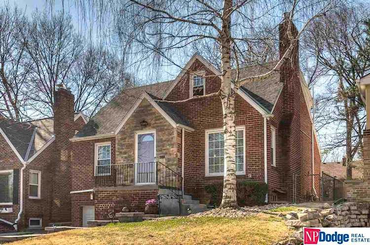 5023 Seward St Omaha, NE 68104 | MLS 22007835 Photo 1