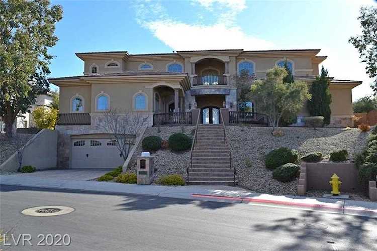9 Paradise Valley Ct Las Vegas, NV 89052