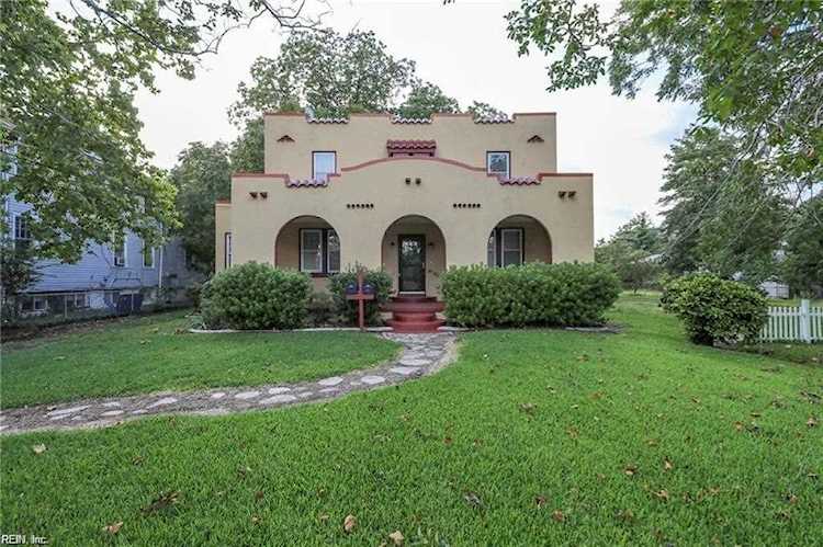 218 Sandpiper Dr Portsmouth, VA 23704