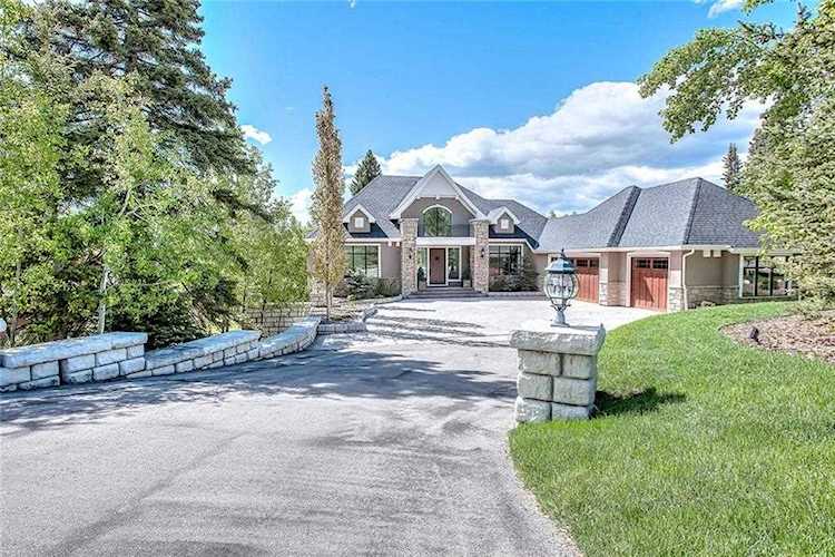 110 Hawks Landing Drive Priddis Greens, AB T0L 1W0