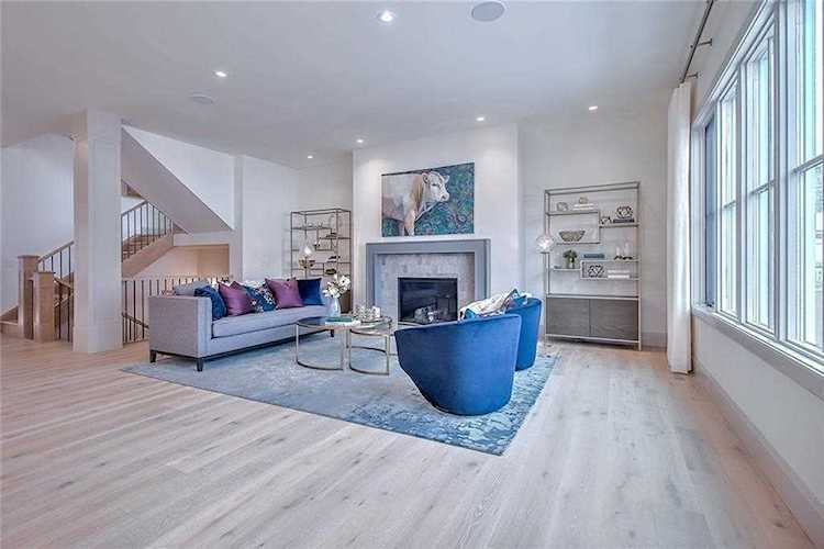 2420 Carleton Street SW Calgary, AB T2T 3K7