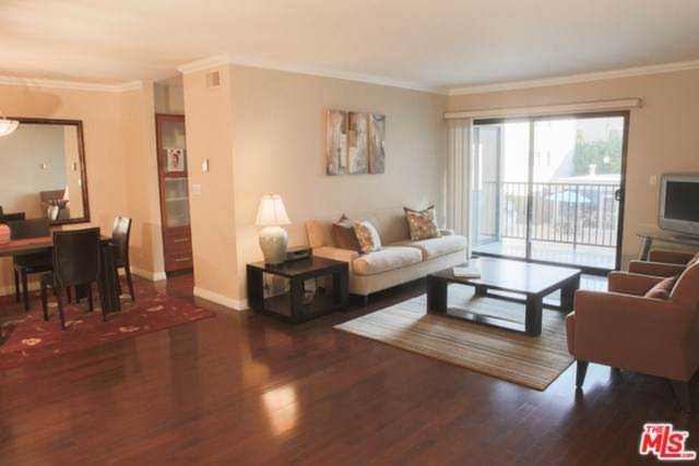 949 N Kings Road #209 West Hollywood, CA 90069