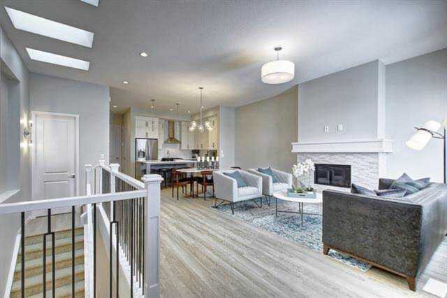 738 Mahogany Road SE Calgary, AB T3M 2Z5