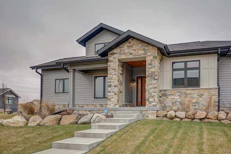 1001 Peterson Dr Stoughton, WI 53589