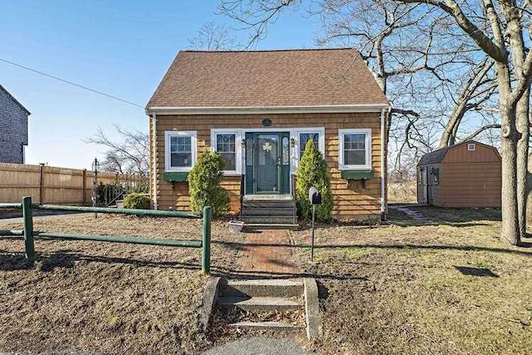 10 Eaton Rd Quincy, MA 02169