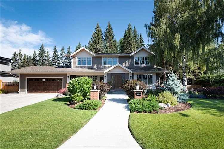 2618 Linden Drive SW Calgary, AB T3E 6B9