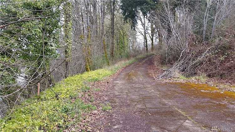 5 NE Second St Winlock, WA 98596