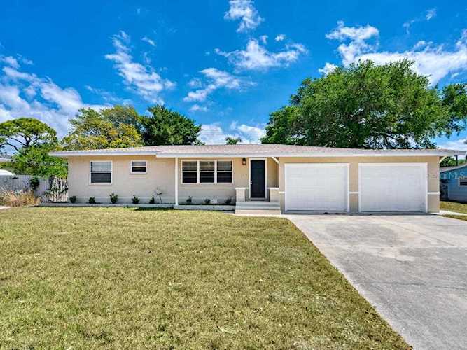 717 S Nokomis Ave Venice, FL 34285