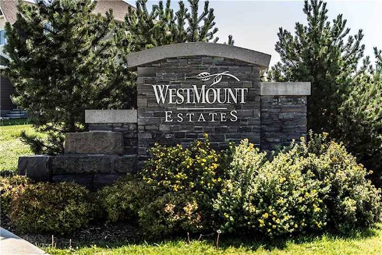 34 Westmount Point(e) Okotoks, AB T1S 0K6