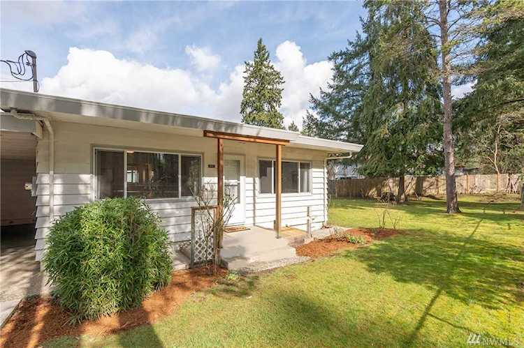 5403 McChord Dr SW Tacoma, WA 98499