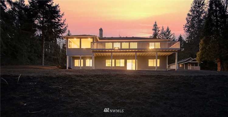 16202 W Lake Goodwin Rd Stanwood, WA 98292