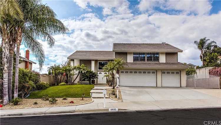 4445 Avenida De Los Arboles Yorba Linda, CA 92886