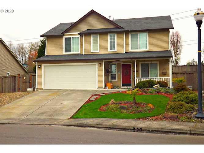 1601 E 4th Way La Center, WA 98629