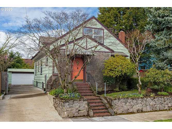 4833 NE 19th Ave Portland, OR 97211
