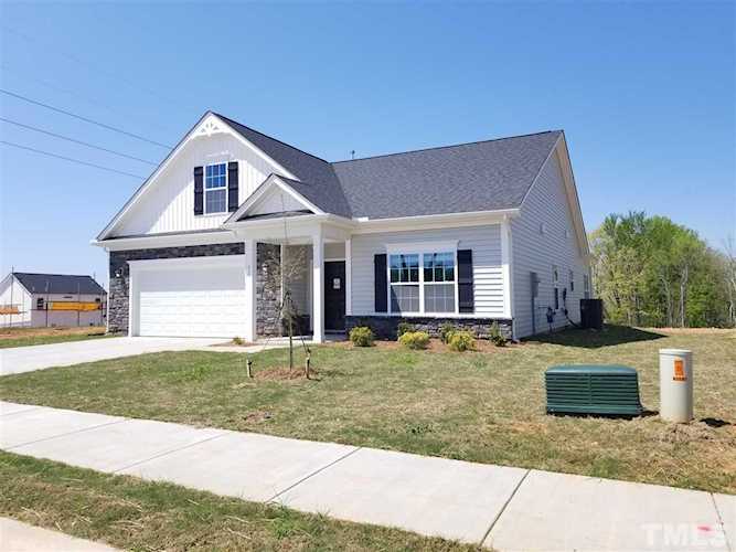 51 Black Oak Court Clayton, NC 27520