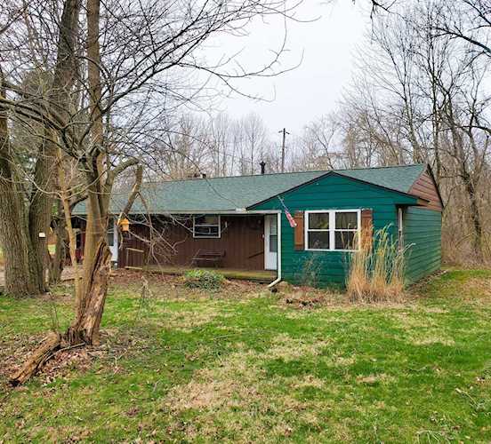 11745 16th Road Stoutsville, OH 43154