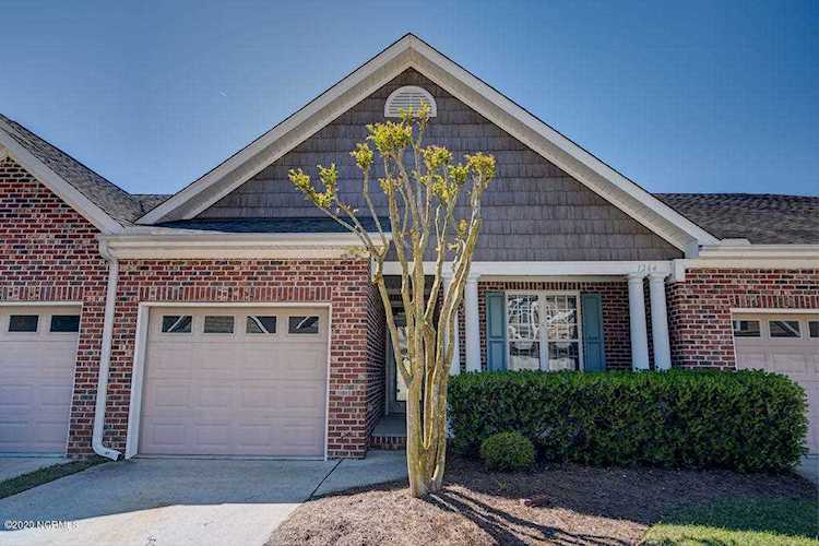 Home For Sale At 1264 Greensview Circle, Leland NC in Magnolia Greens Photo 1
