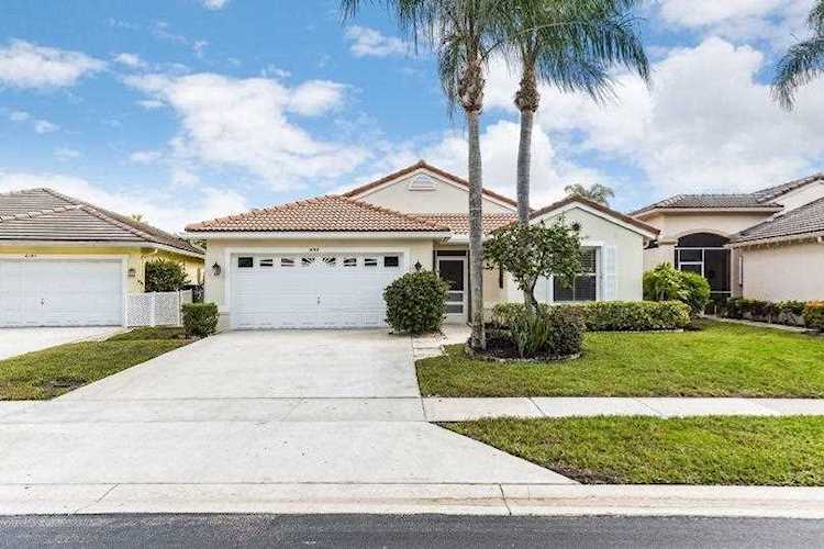 6188 Grand Cypress Circle Lake Worth, FL 33463