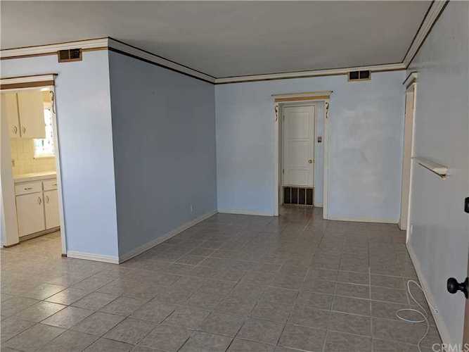 12506 Gilmore Avenue Los Angeles, CA 90066