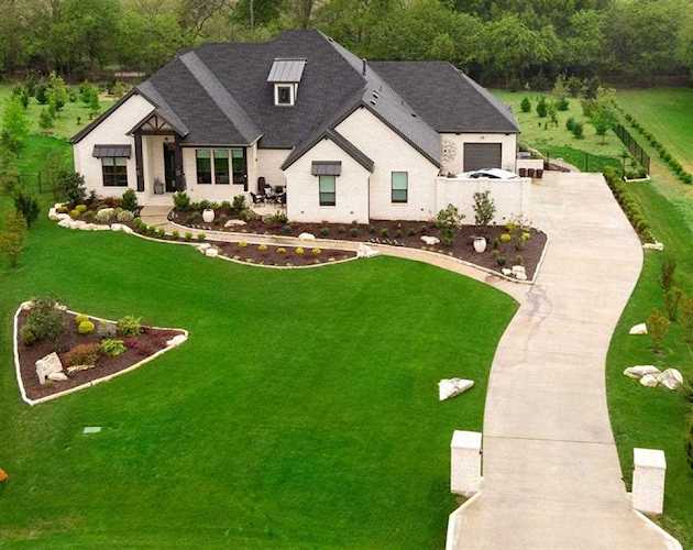 4522 Lake Breeze Drive Mckinney, TX 75071