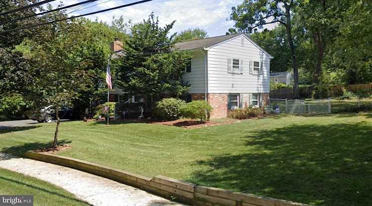 337 Lewis St NW Vienna, VA 22180 | MLS ® VAFX1120152 Photo 1