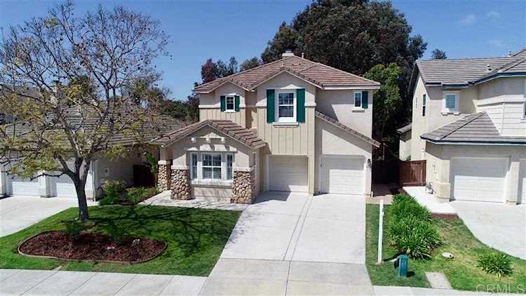 3852 Stoneridge Rd Carlsbad, CA 92010