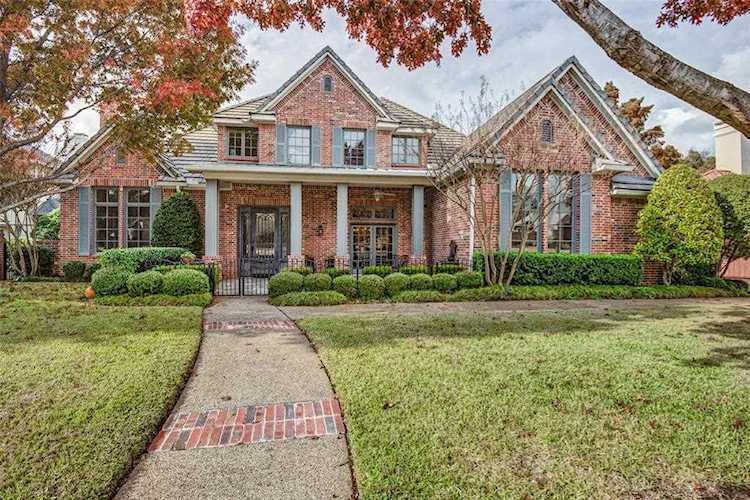 13207 Glad Acres Farmers Branch, TX 75234