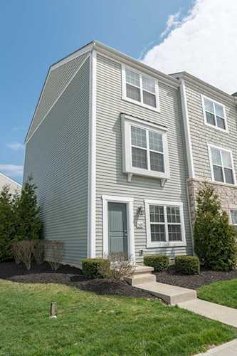 5428 Holly River Avenue Dublin, OH 43016