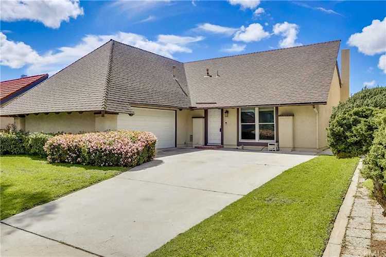 2402 N Wright Street Santa Ana, CA 92705