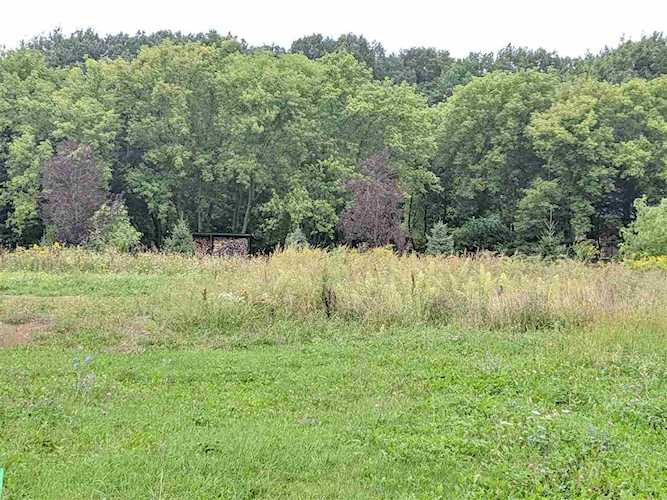 417 Woodfield Prairie Way Hobart, WI 54155