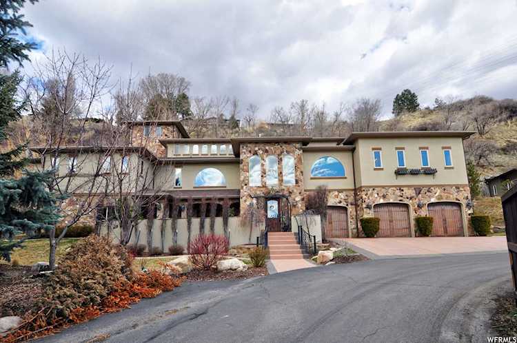 2263 E Cottonwood Cove S Ln Cottonwood Heights, UT 84121