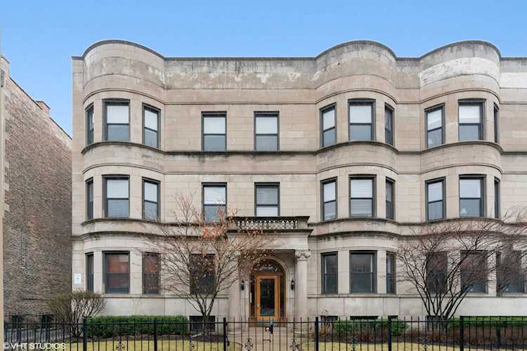 915 W Belle Plaine Ave #3 Chicago, IL 60613