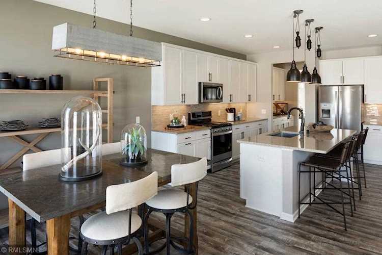 2805 Isabelle Drive Victoria, MN 55386