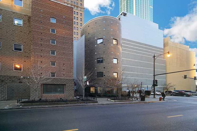 40 E 9th St #308 Chicago, IL 60605
