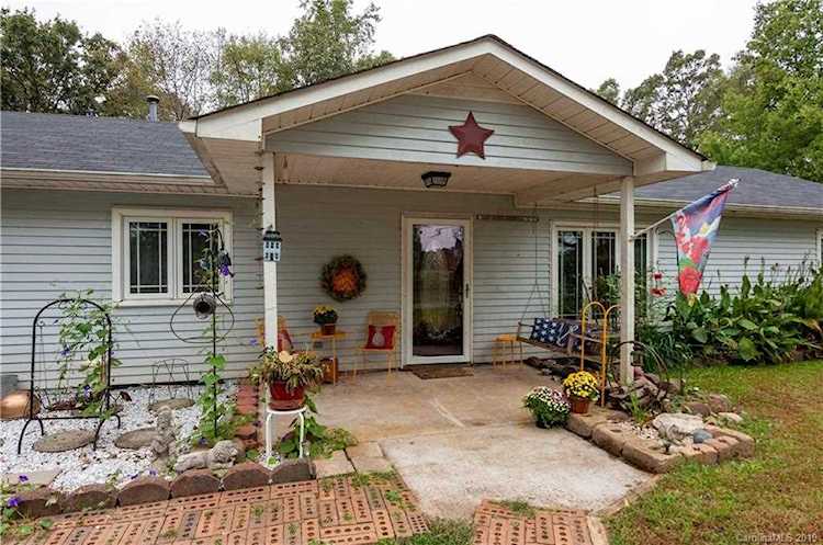 1809 Mullis Rd Monroe, NC 28112