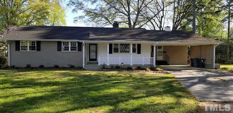 412 E Griswold Street Selma, NC 27576