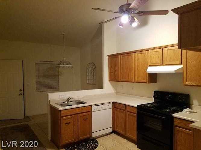 3829 Soda Springs Las Vegas, NV 89115