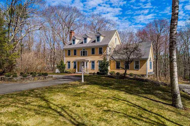 8 Pepperell Way York, ME 03909