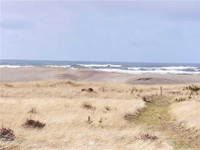 24905 J Place Ocean Park, WA 98640