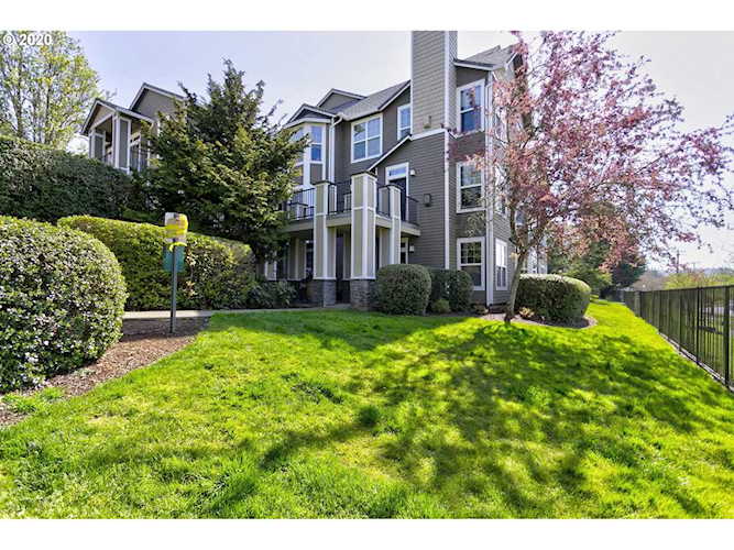 501 Springtree Ln West Linn, OR 97068