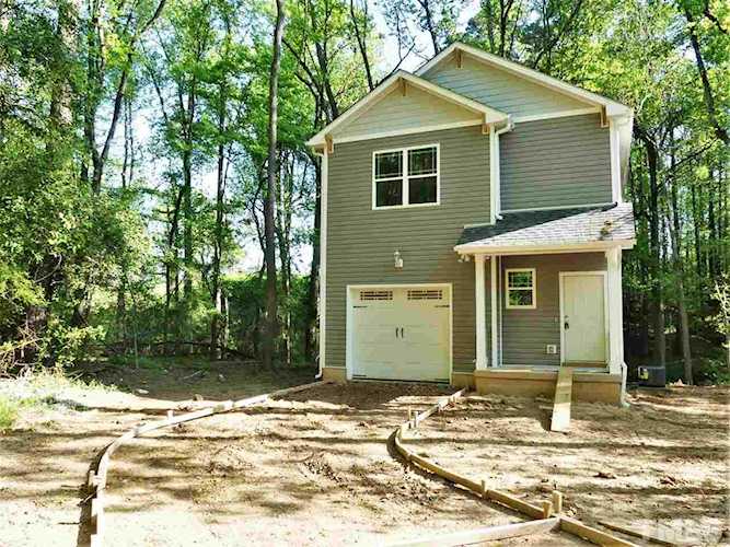 404 Washington Street Clayton, NC 27520