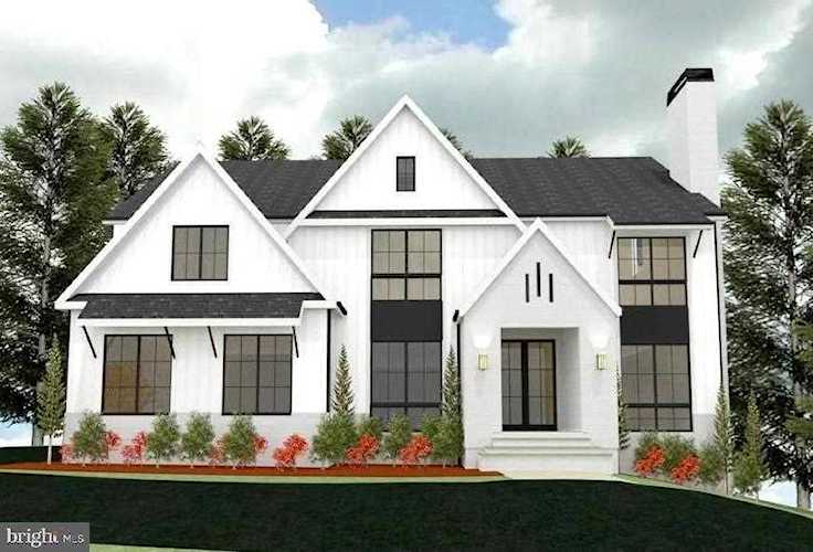 1544 Forest Villa Ln For Sale in Mclean Photo 1
