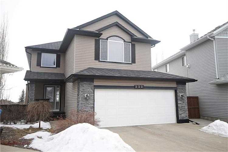 222 Everwoods Court SW Calgary, AB T2Y 5C9
